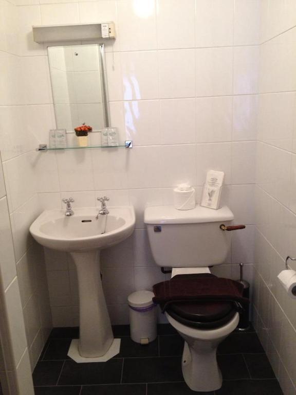 鲍内斯温劳雷尔小屋酒店 鲍内斯温德米尔 外观 照片