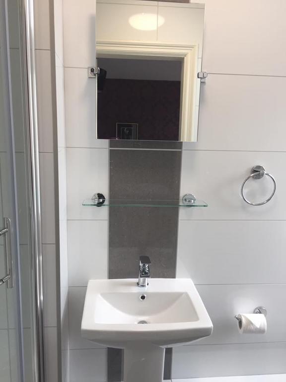 鲍内斯温劳雷尔小屋酒店 鲍内斯温德米尔 外观 照片